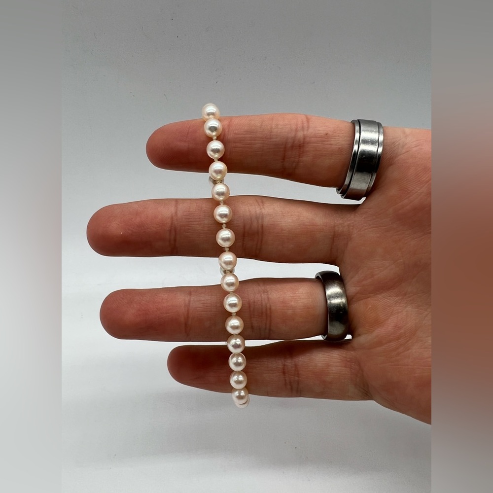 14 Karat pearl bracelet